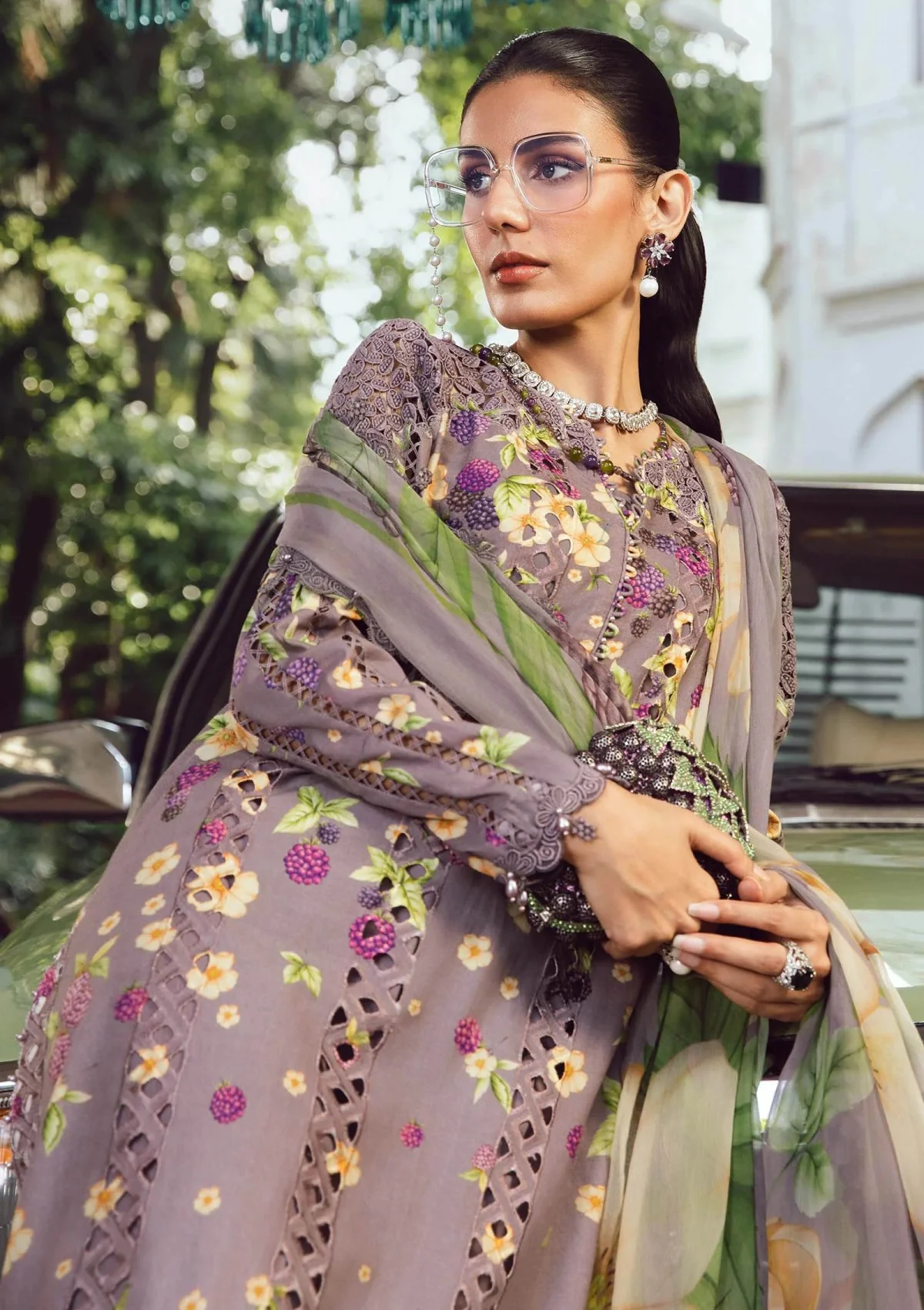 Maria B Mrm-06B Rani Mahal M Prints 25 Winter 2 Maria B Mrm-06B