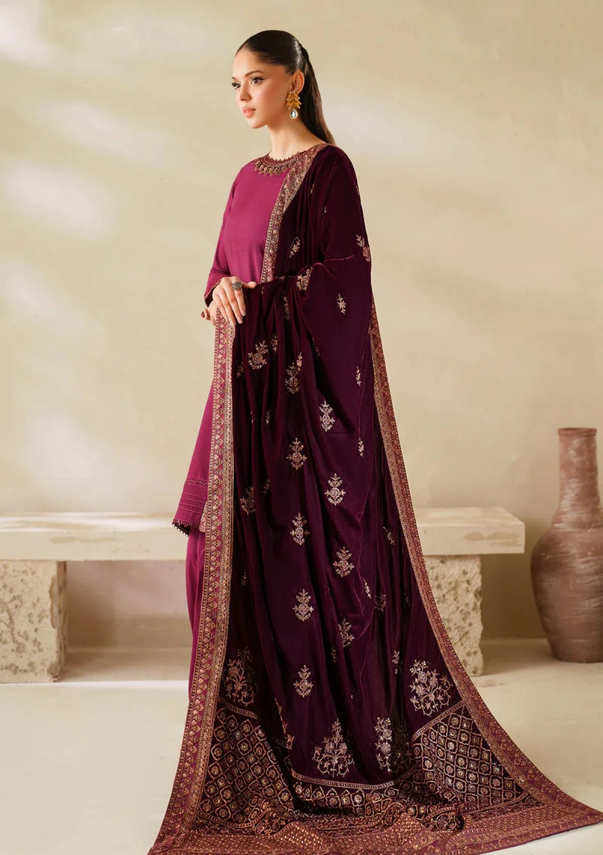 Zarif Zrf-Vs-02 Winter Edit 25 Velvet Shawl 2 Zarif Zrf-Vs-02