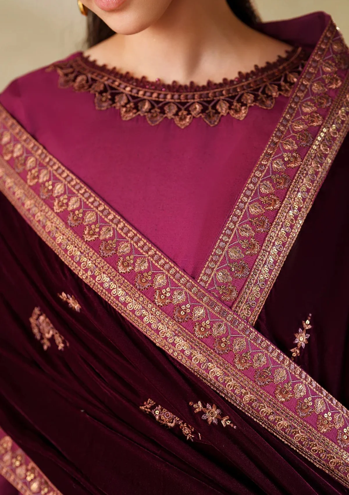 Zarif Zrf-Vs-02 Winter Edit 25 Velvet Shawl 3 Zarif Zrf-Vs-02