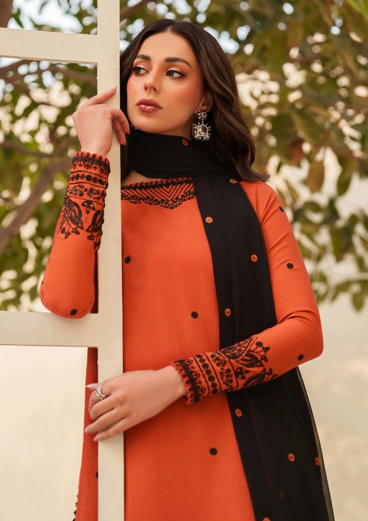 Zarif Zt26-05 Sangria Tabeer The Silk Edit Winter 2 Zarif Zt26-05 Sangria