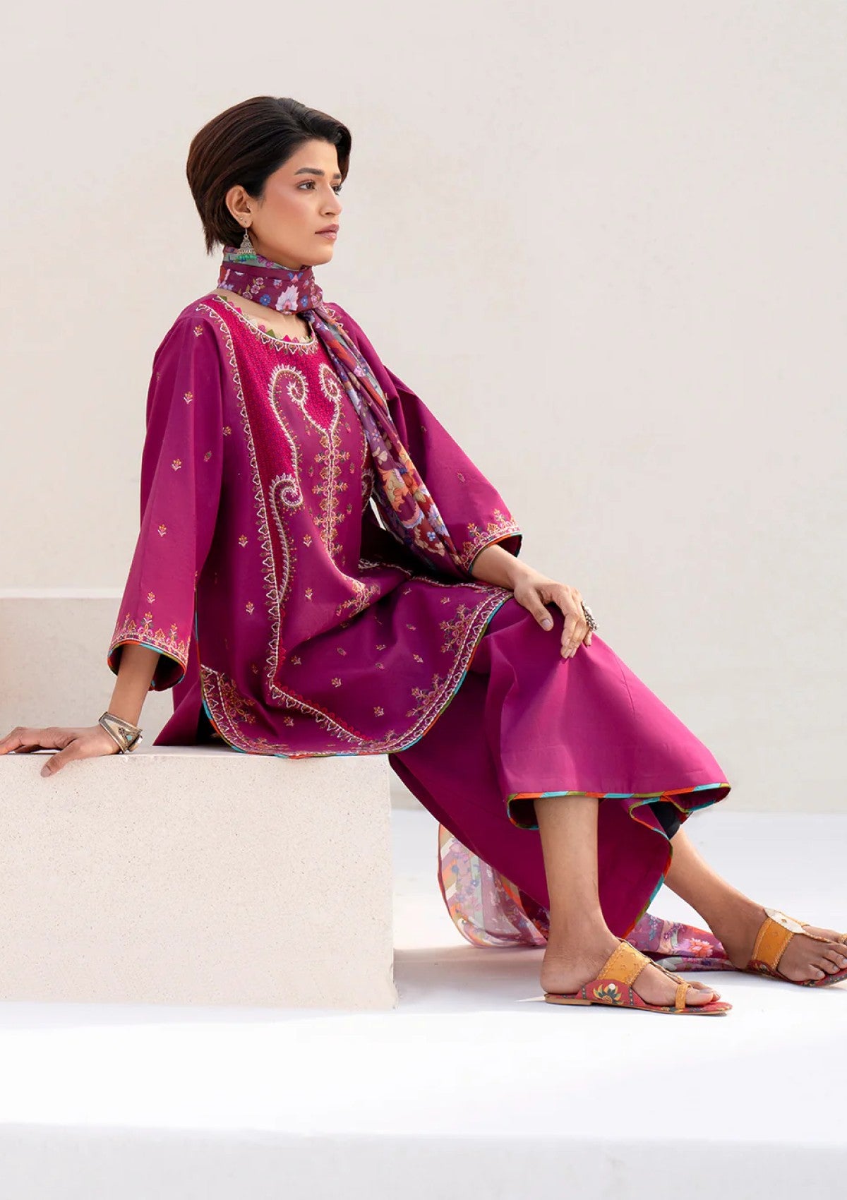 Bin Ilyas Aaina Bia25- 82 A Lawn 4 Bin Ilyas Aaina Bia25 82 A