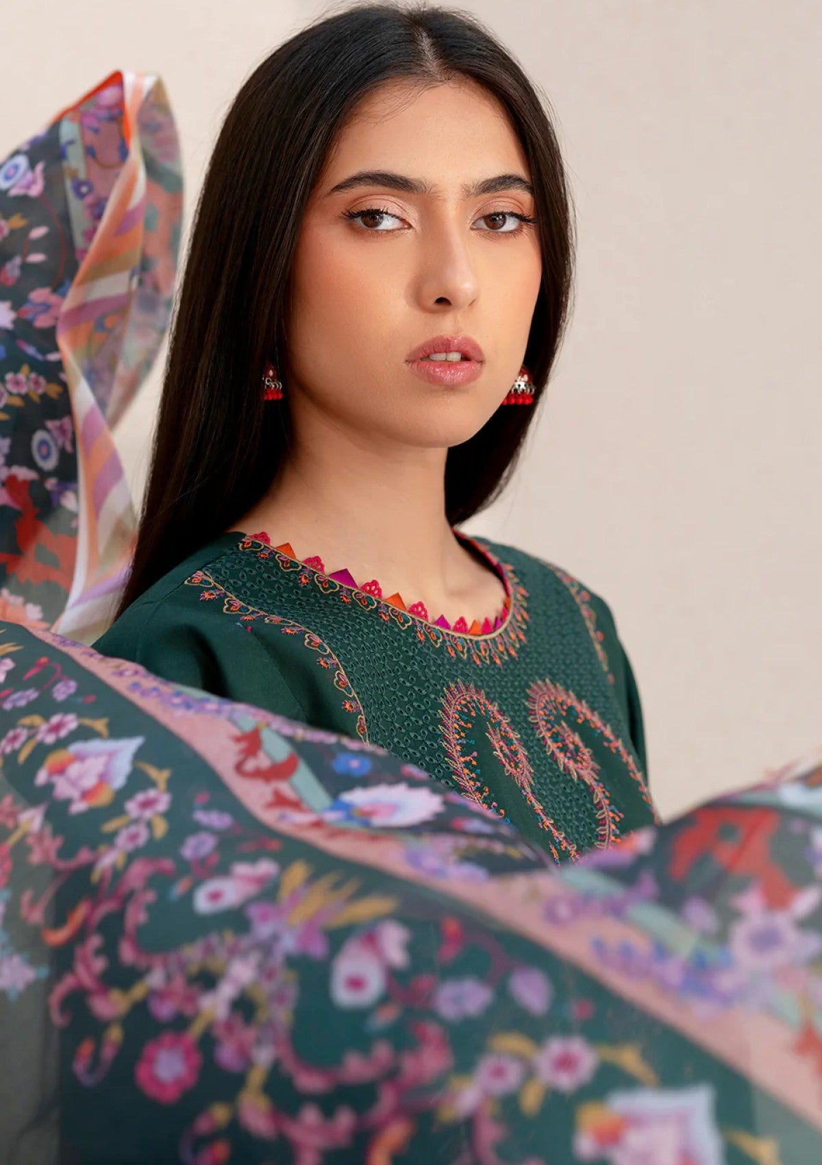 Bin Ilyas Aaina Bia25- 82 B Lawn 4 Bin Ilyas Aaina Bia25 82 B