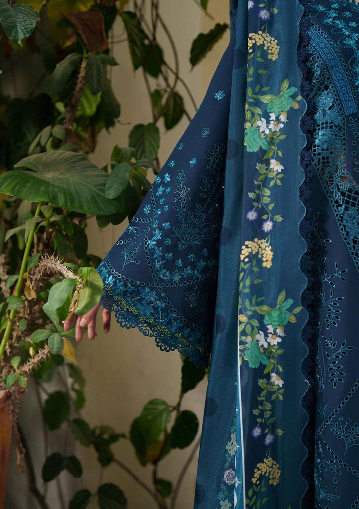 Bin Ilyas Heritage Dore H-173 A Summer 26 Lawn 4 Bin Ilyas Heritage Dore H 173 A