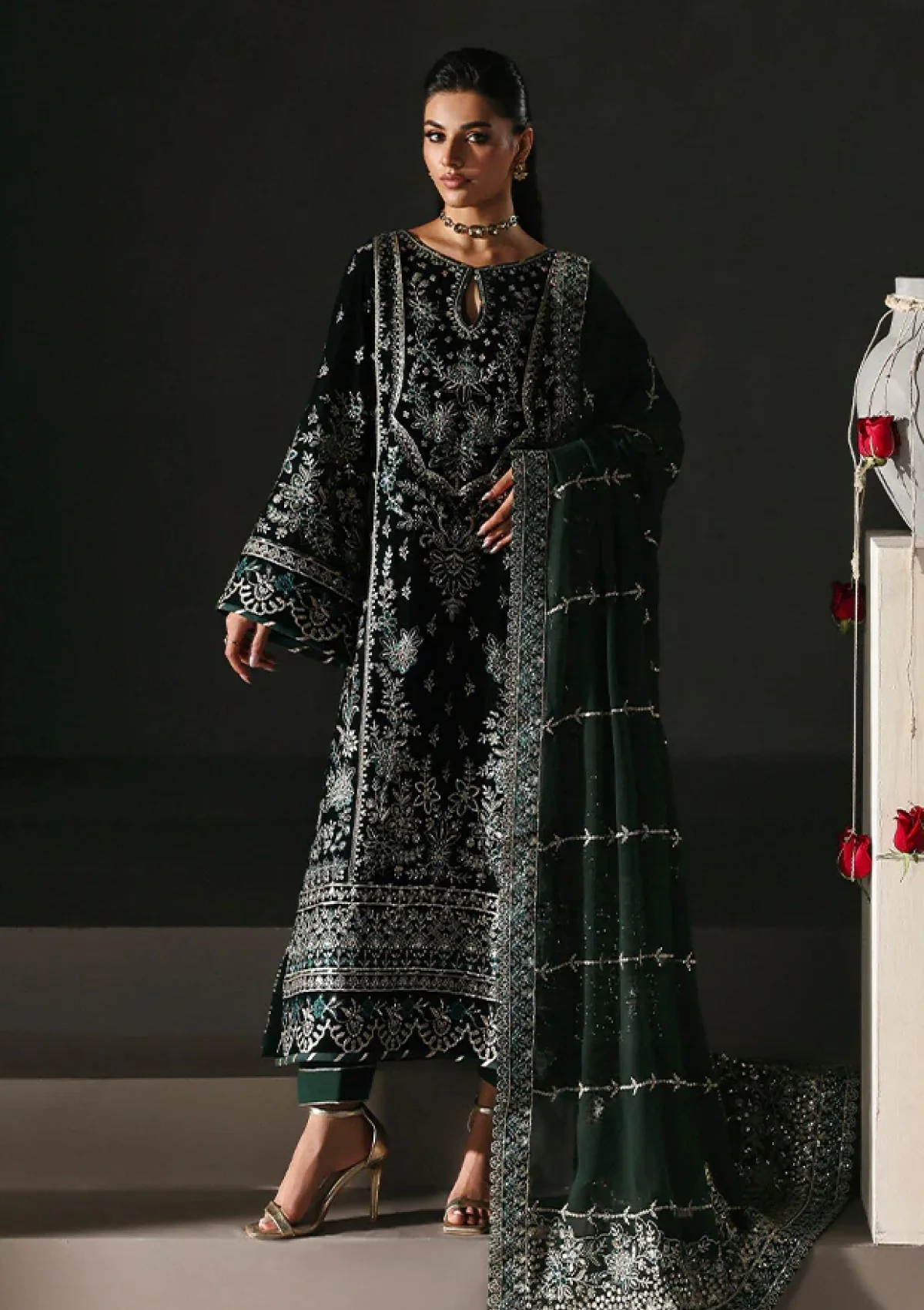 Gulaal Gmv-12 Evana Marais Unstitched Formals Velvet 25 1 Gulaal Gmv-12 Evana