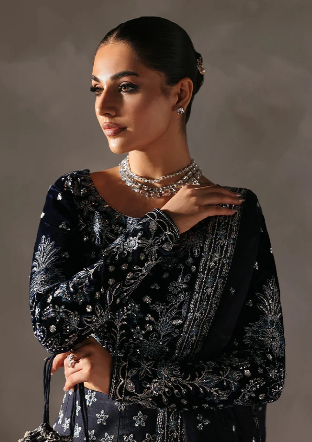 Gulaal Gmv-13 Ardora Marais Unstitched Formals Velvet 25 2 Gulaal Gmv-13 Ardora