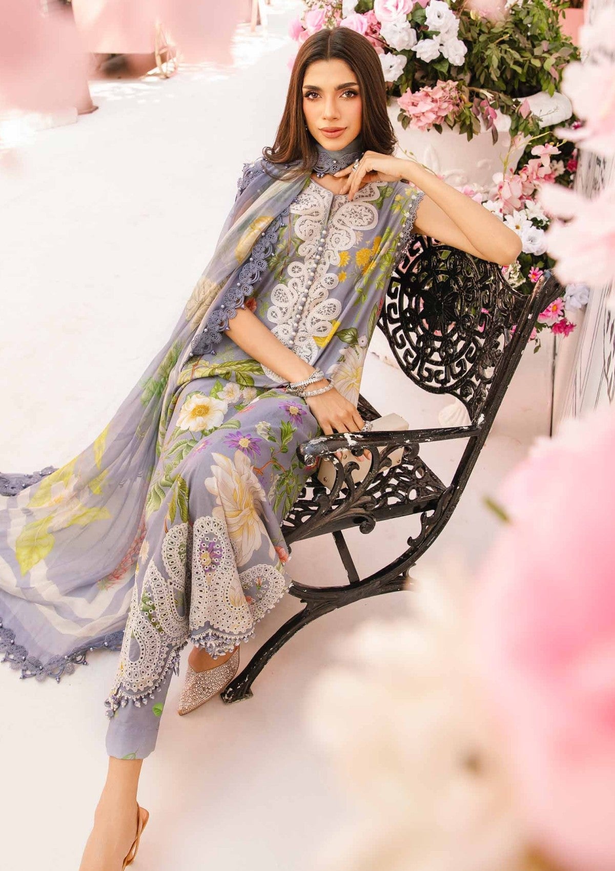 Maria B M Prints Mpee-4A Eid Edit 25 Lawn Collection 5 Maria B M Prints Mpee-4A Eid Edit 25 Lawn Collection - Image 5