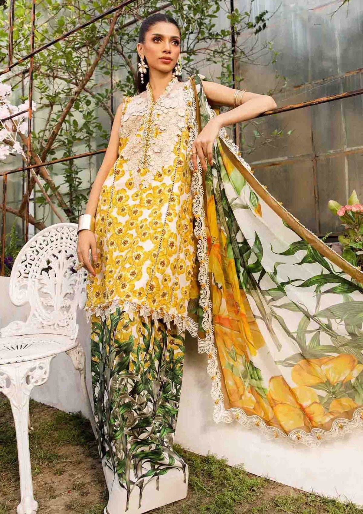 Maria B M Prints Mpee-6A Eid Edit 25 Lawn Collection 7 Maria B M Prints Mpee-6A Eid Edit 25 Lawn Collection - Image 7
