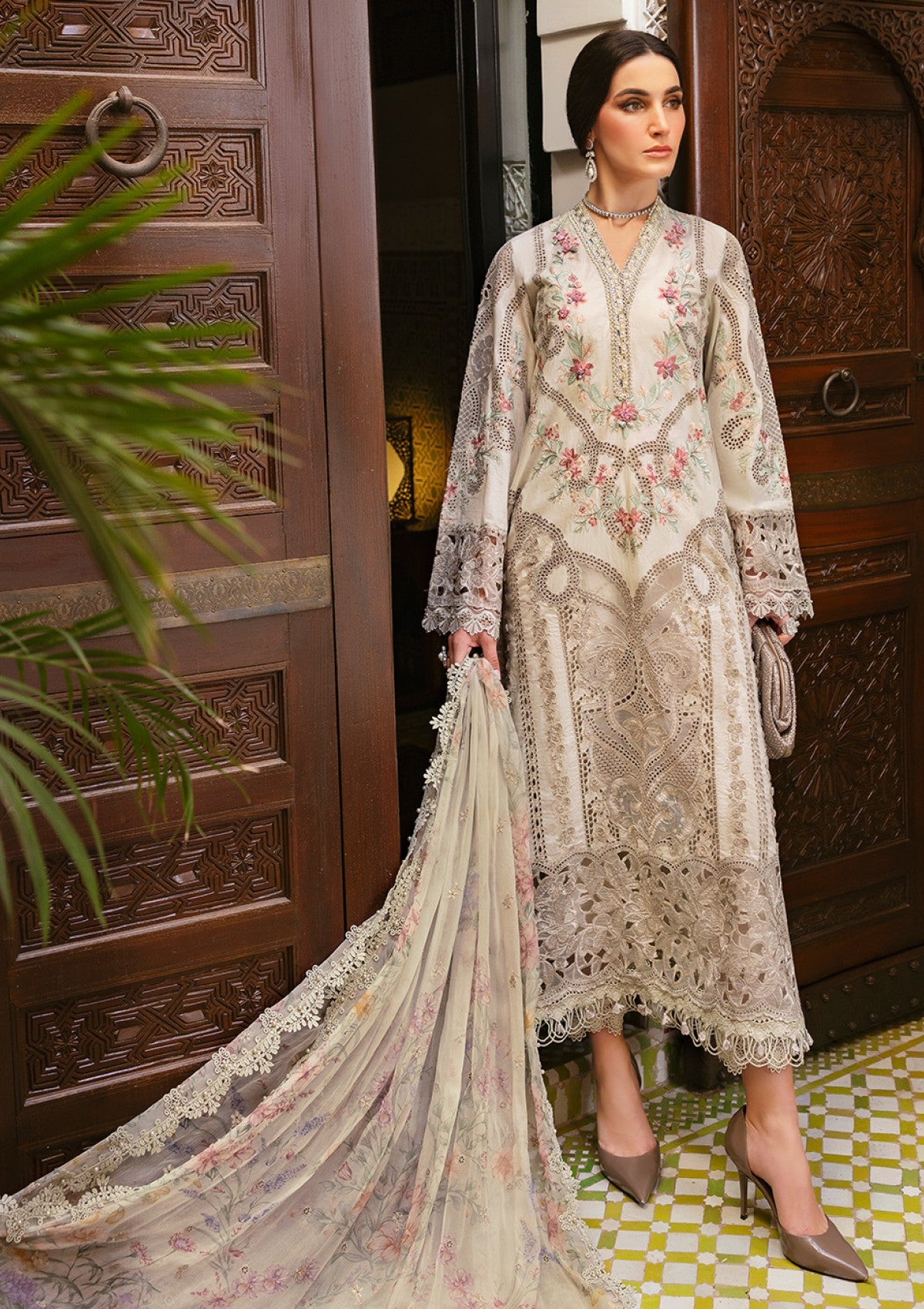 Maria B Voyage À Luxe Mbv25-14B Lawn Collection 1 Maria B Voyage À Luxe Mbv25-14B