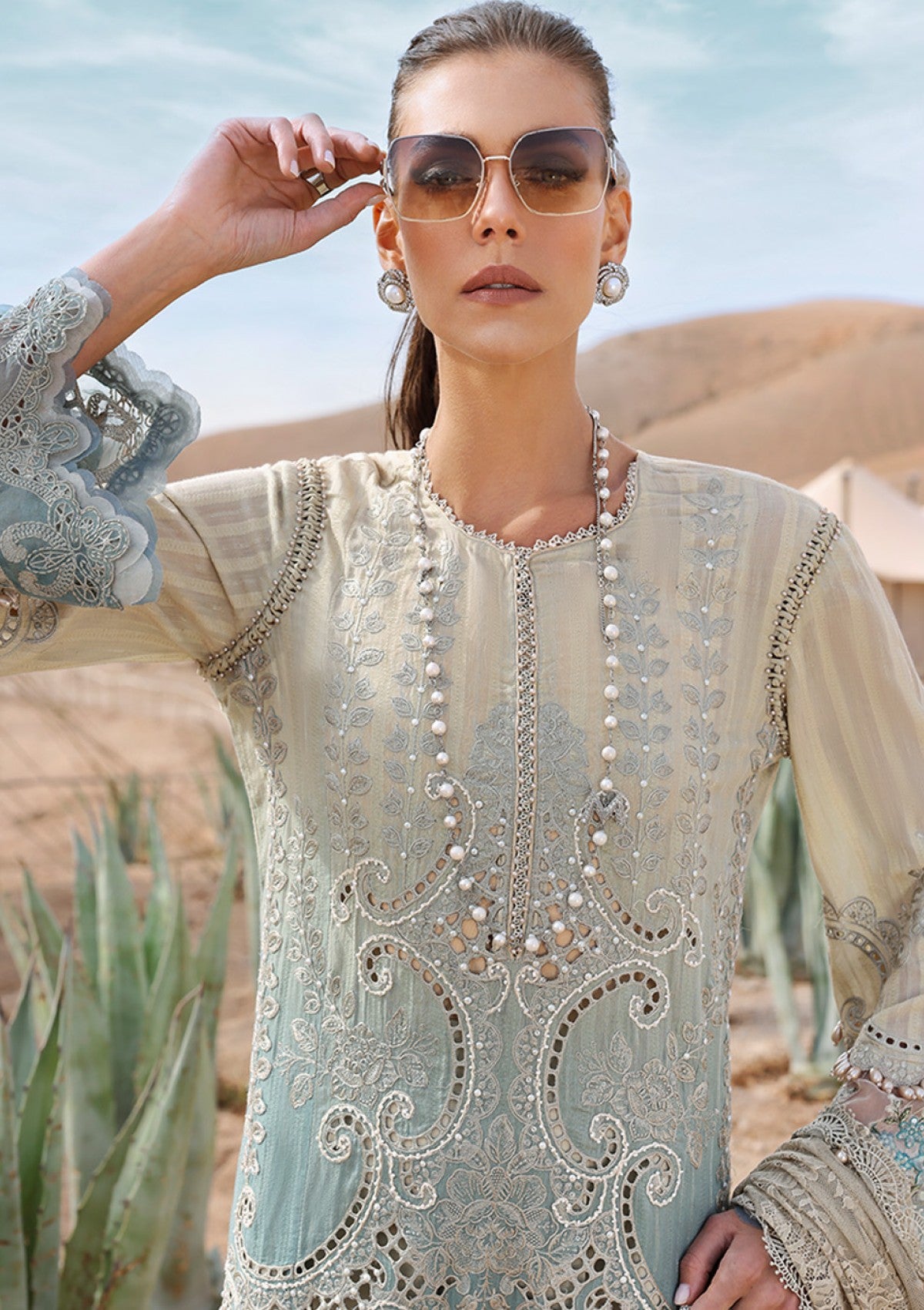 Maria B Voyage À Luxe Mbv25-15B Lawn Collection 2 Maria B Voyage À Luxe Mbv25-15B Lawn Collection - Image 2