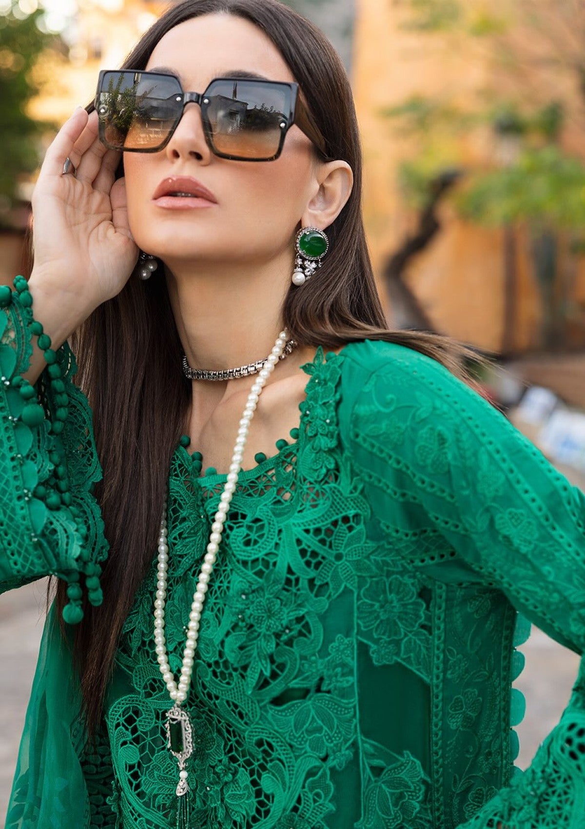 Maria B Voyage À Luxe Mbv25-8B Lawn Collection 4 Maria B Voyage À Luxe Mbv25-8B Lawn Collection - Image 4