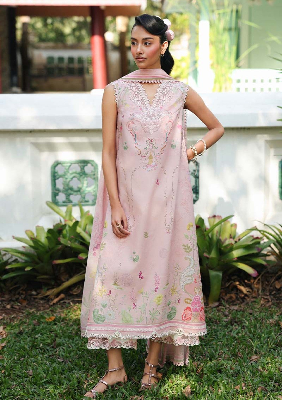 Qalamkar Iona Qql-01 B Unstitched 26 Q Prints Lawn 1 Qalamkar Iona Qql-01 B