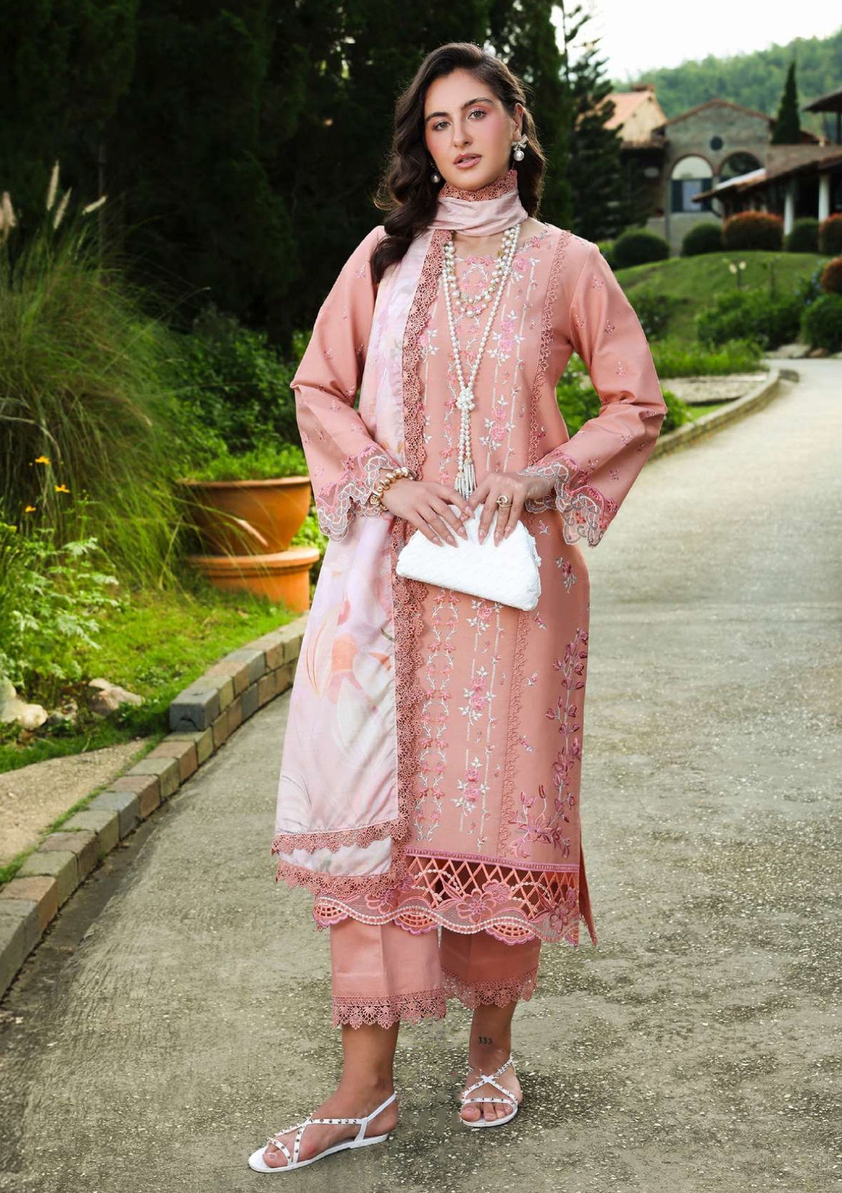 Rang Rasiya Florence Premium Summer Aalen Lawn Collection 1 Rang Rasiya Florence Premium Summer Aalen