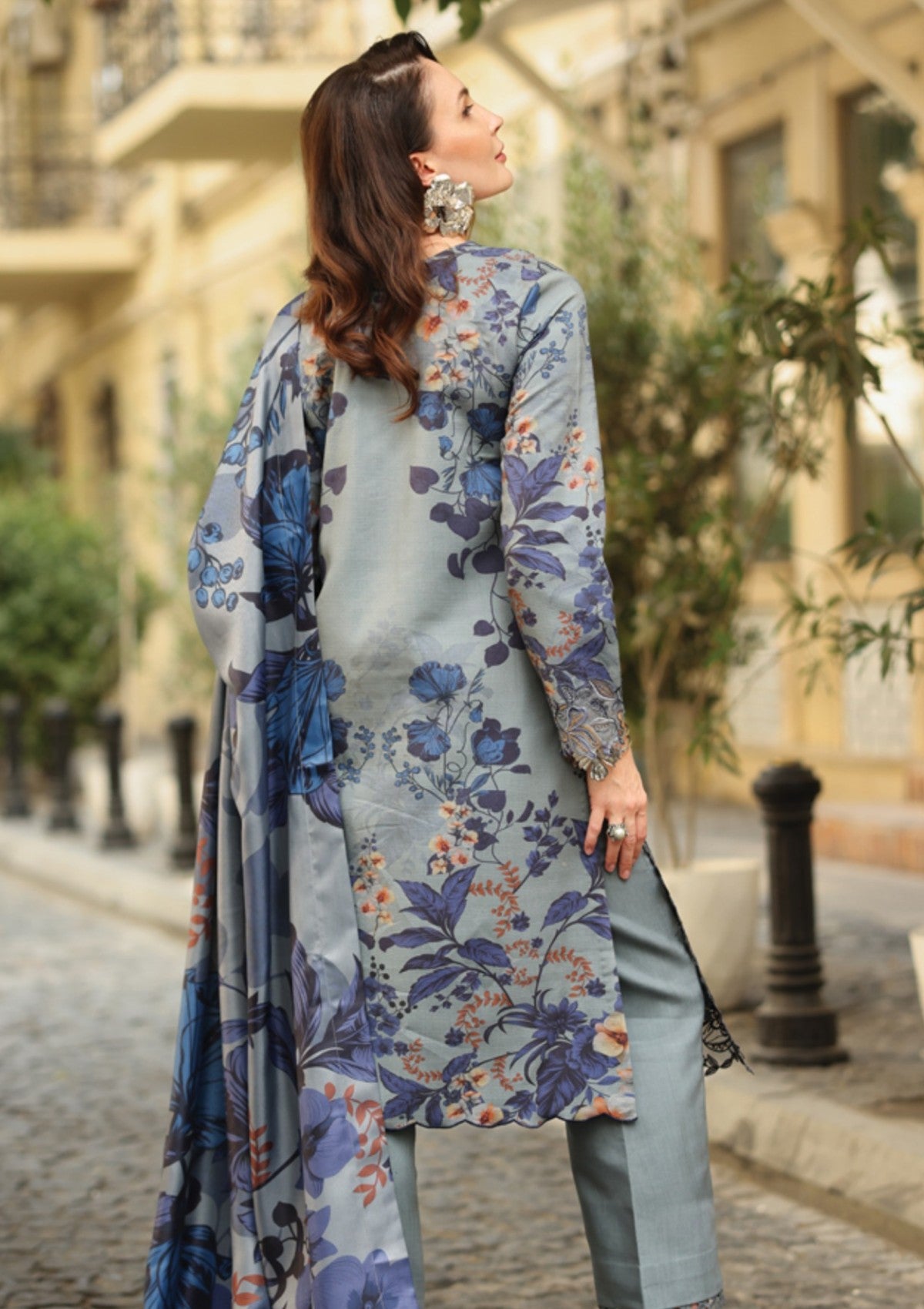 Rang Rasiya Lifestyle Edit D-04 Audrey Winter Collection 2 Rang Rasiya Lifestyle Edit D 04 Audrey