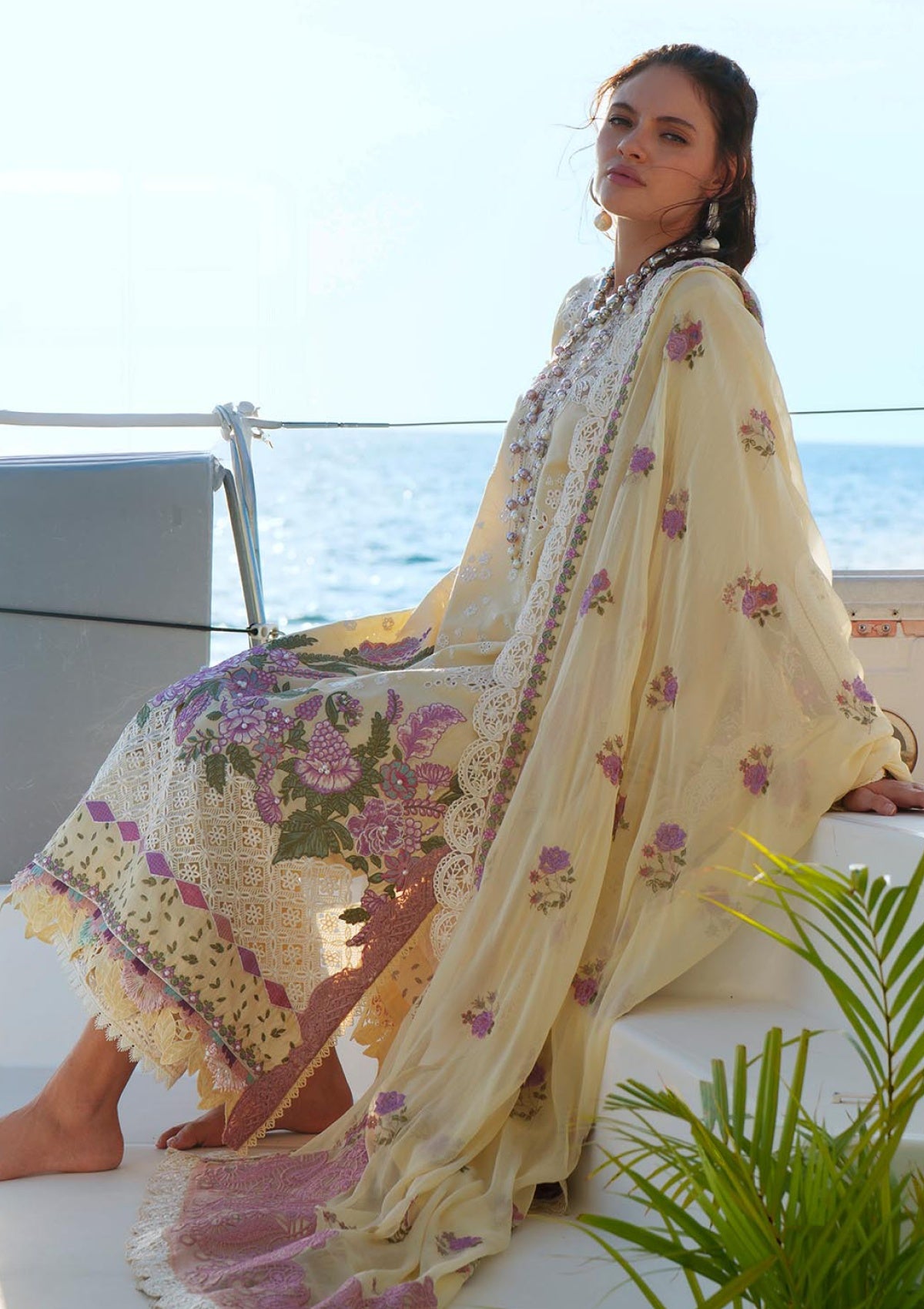 Ajr Couture Faria E-09 Lawn Evara Luxury 26 2 Ajr Couture Faria E-09 Lawn Evara Luxury 26 - Image 2