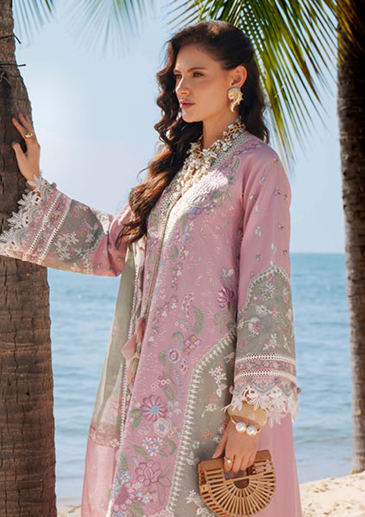 Ajr Couture Niva E-03 Lawn Evara Luxury 26 2 Ajr Couture Niva E-03 Lawn Evara Luxury 26 - Image 2