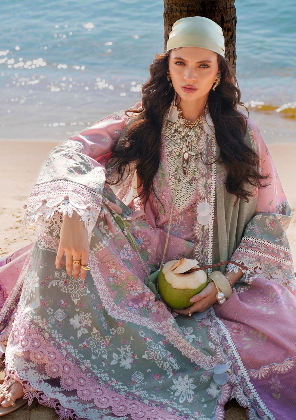 Ajr Couture Niva E-03 Lawn Evara Luxury 26 3 Ajr Couture Niva E-03 Lawn Evara Luxury 26 - Image 3