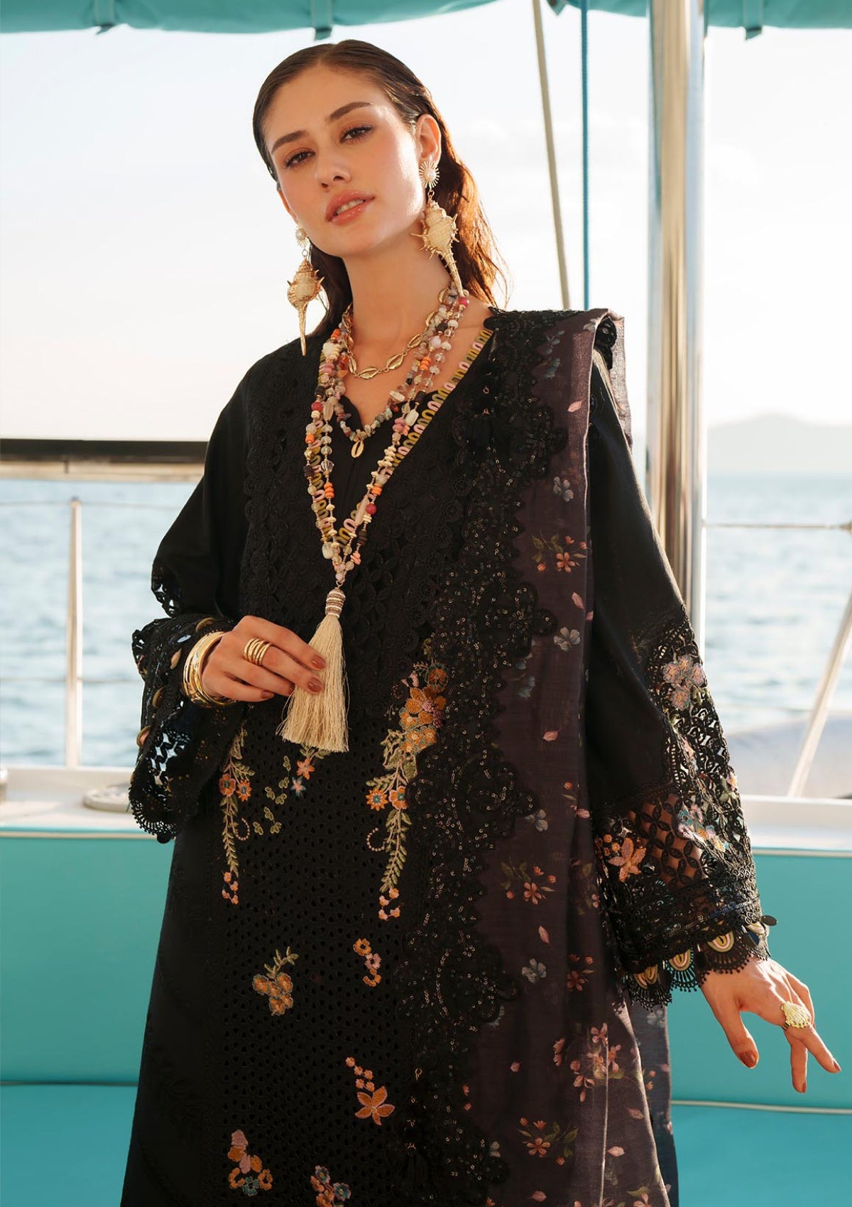 Ajr Couture Riela E-07 Lawn Evara Luxury 26 2 Ajr Couture Riela E-07 Lawn Evara Luxury 26 - Image 2