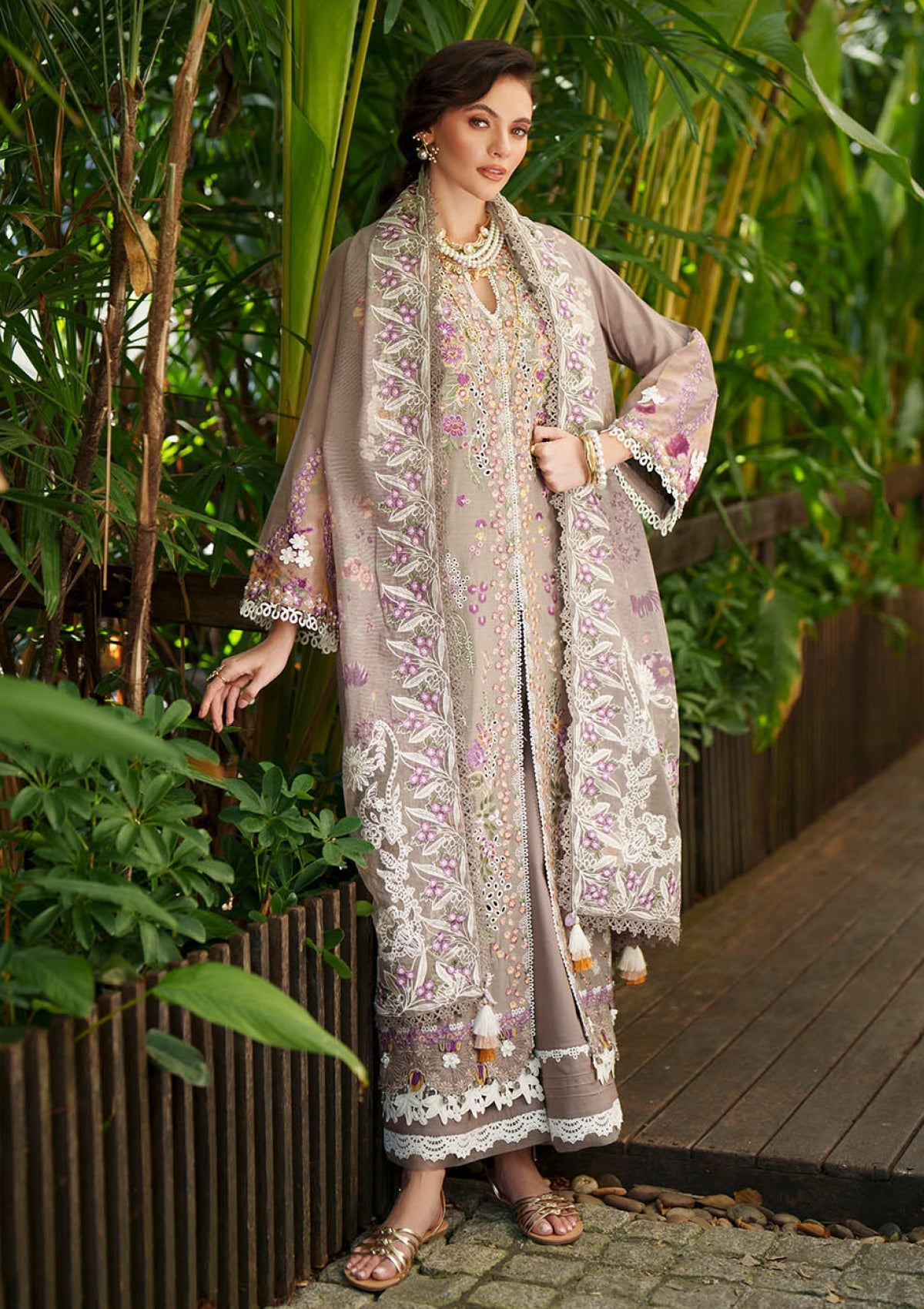 Ajr Couture Veya E-05 Lawn Evara Luxury 26 1 Ajr Couture Veya E-05 Lawn