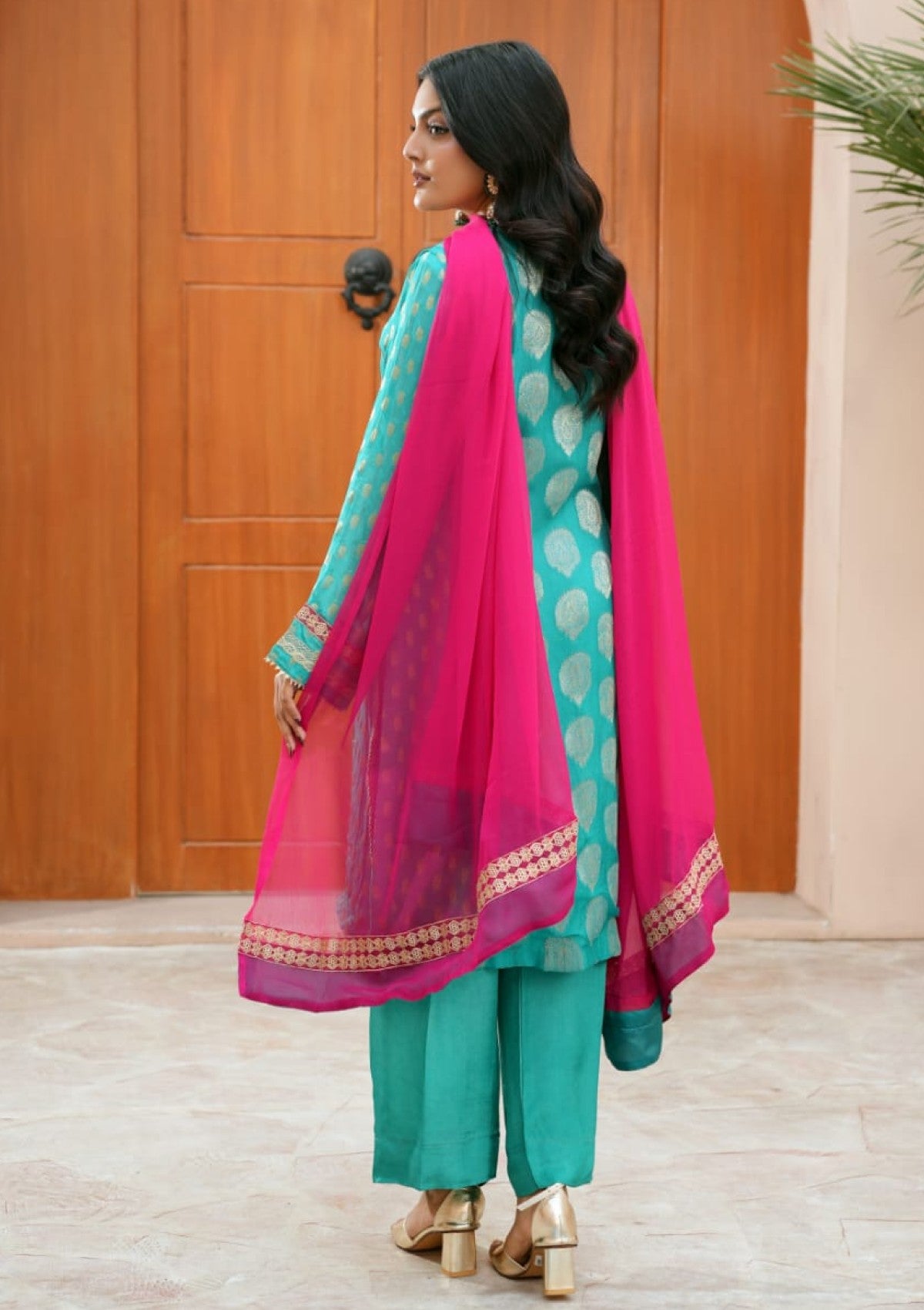 Abar Emerald Green D-40052 Jawahir 26 Pret 2 Abar Emerald Green D-40052 Jawahir 26 Pret - Image 2