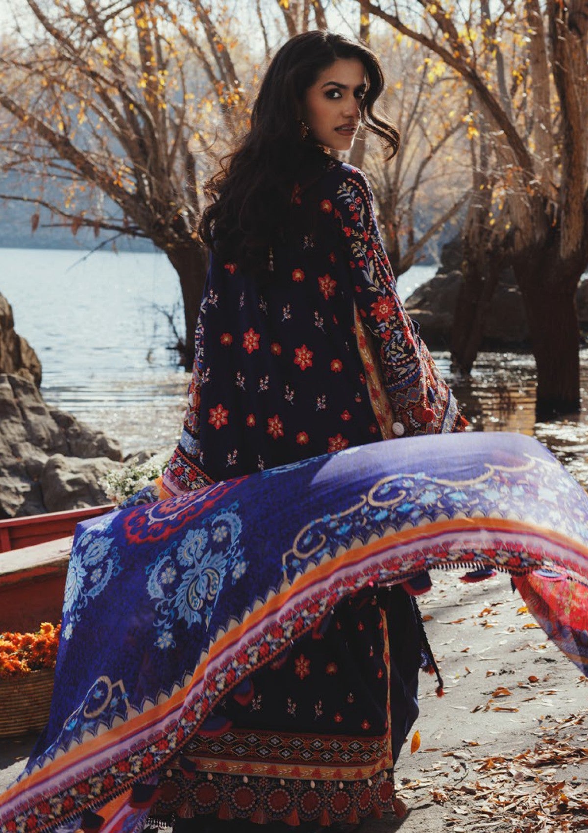 Aik Atelier Look -05 Lawn Nagar 26 2 Aik Atelier Look -05 Lawn Nagar 26 - Image 2