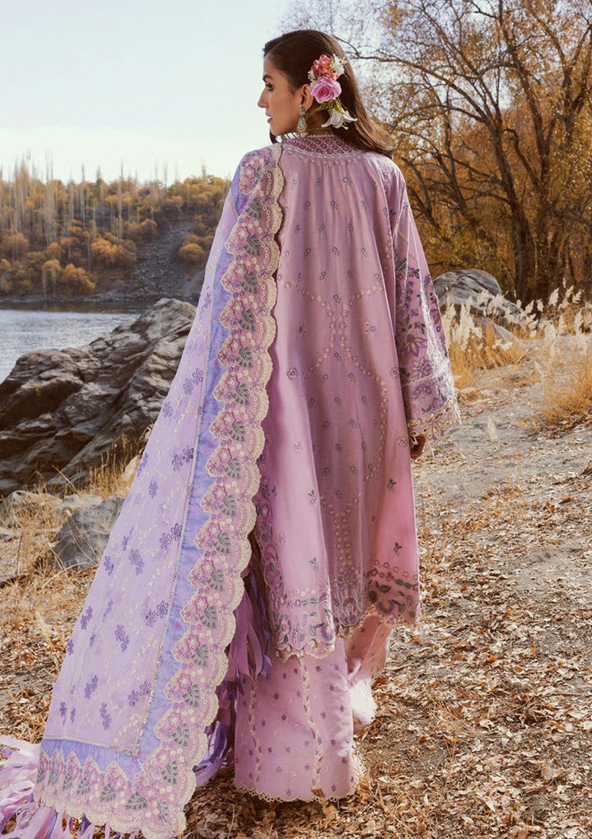 Aik Atelier Look -08 Lawn Nagar 26 2 Aik Atelier Look -08 Lawn Nagar 26 - Image 2