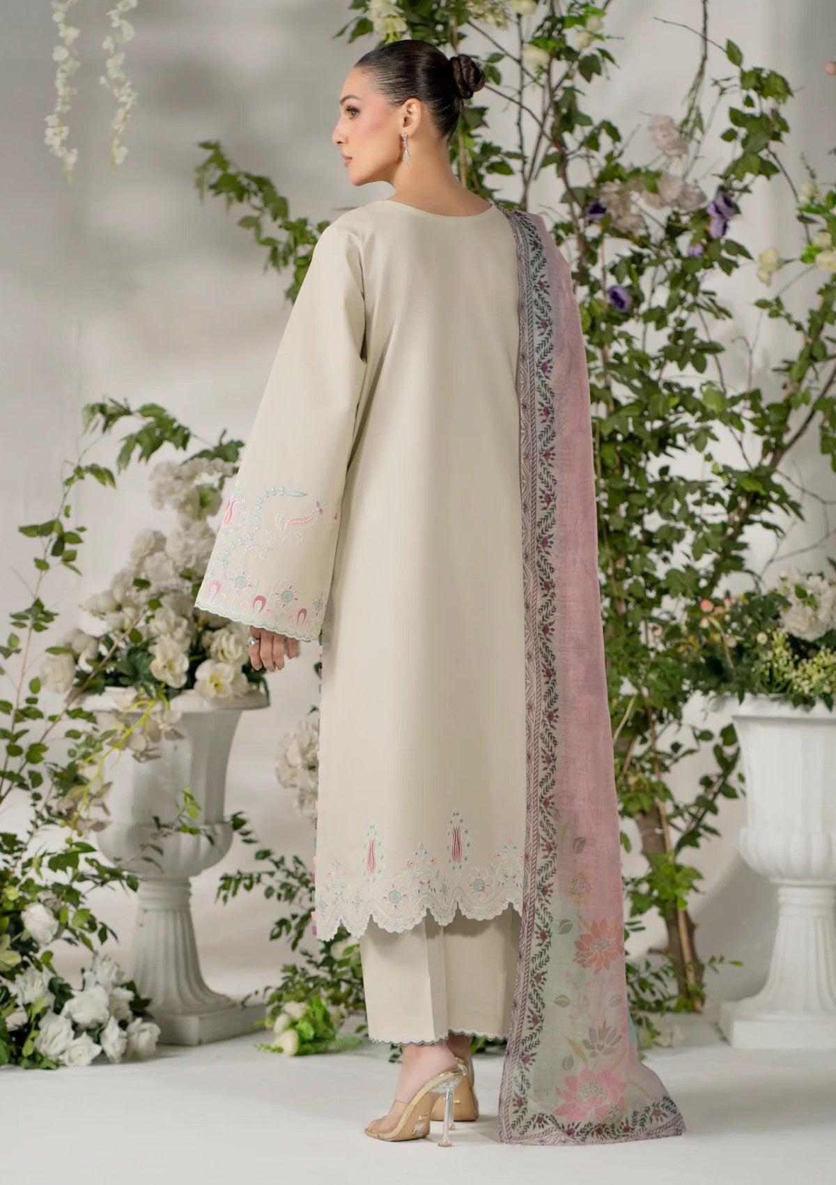 Atiya Irfan At-08 Volume 2 Summer 26 2 Atiya Irfan At-08 Volume 2 Summer 26 - Image 2