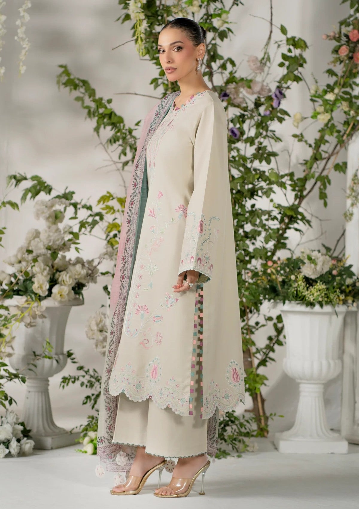 Atiya Irfan At-08 Volume 2 Summer 26 3 Atiya Irfan At-08 Volume 2 Summer 26 - Image 3