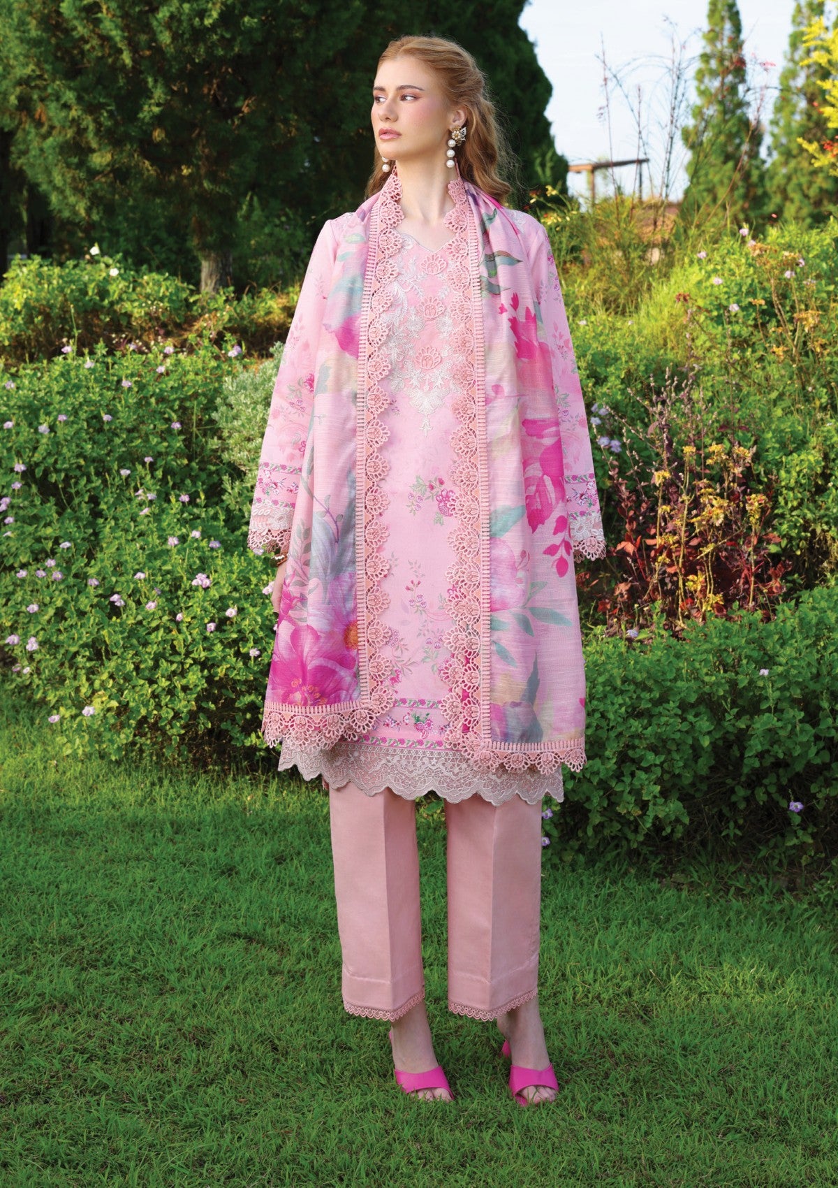 Ayleen Raksh Weave &Amp; Wonder 26 1 Ayleen Raksh