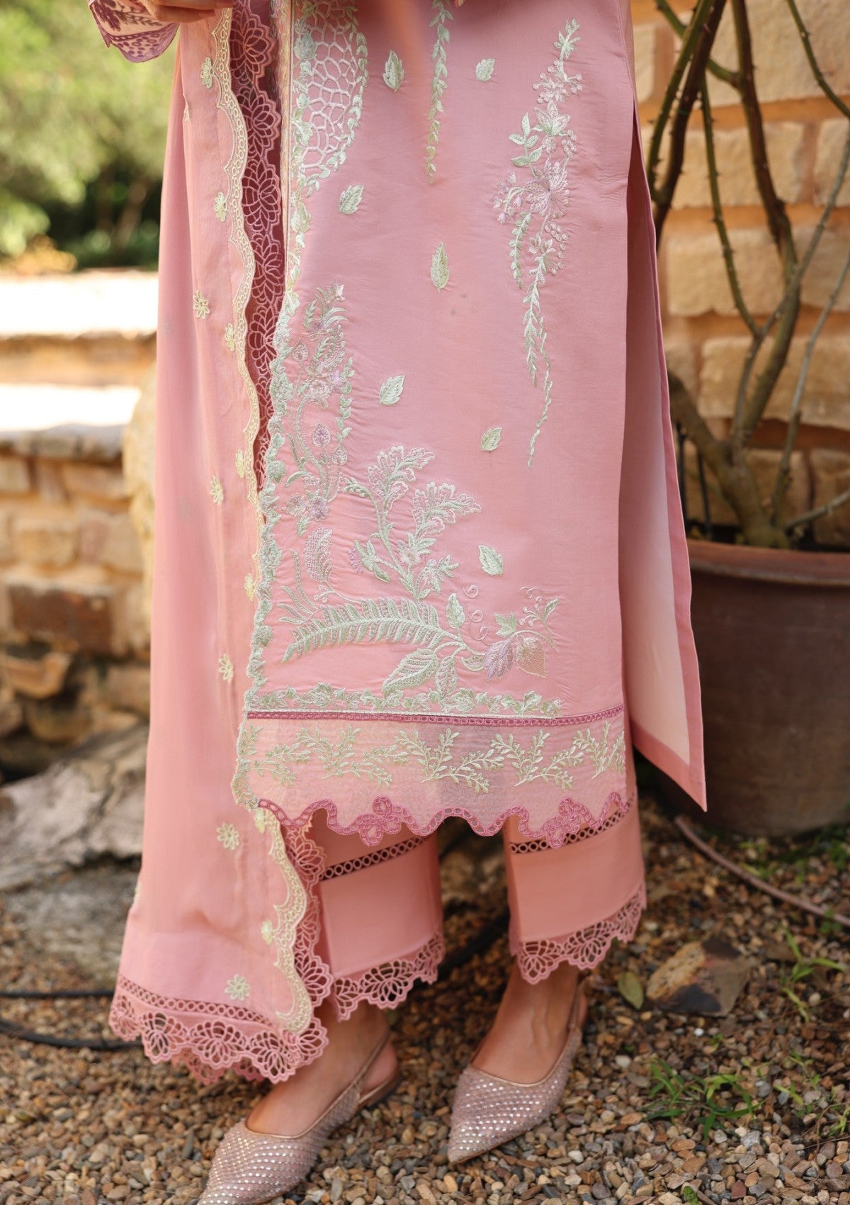 Ayleen Ranrez Luxe Blossom Summer 26 2 Ayleen Ranrez Luxe Blossom Summer 26 - Image 2