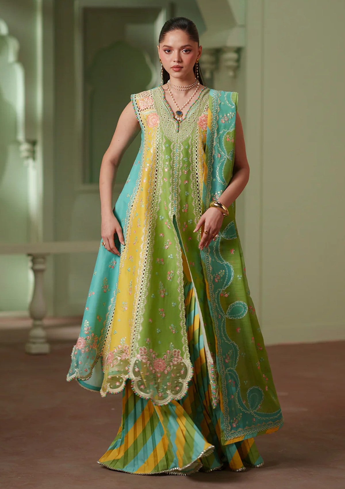 Bin Ilyas Bml- 114 A Mashriq Lawn Luxury 26 3 Bin Ilyas Bml- 114 A Mashriq Lawn Luxury 26 - Image 3