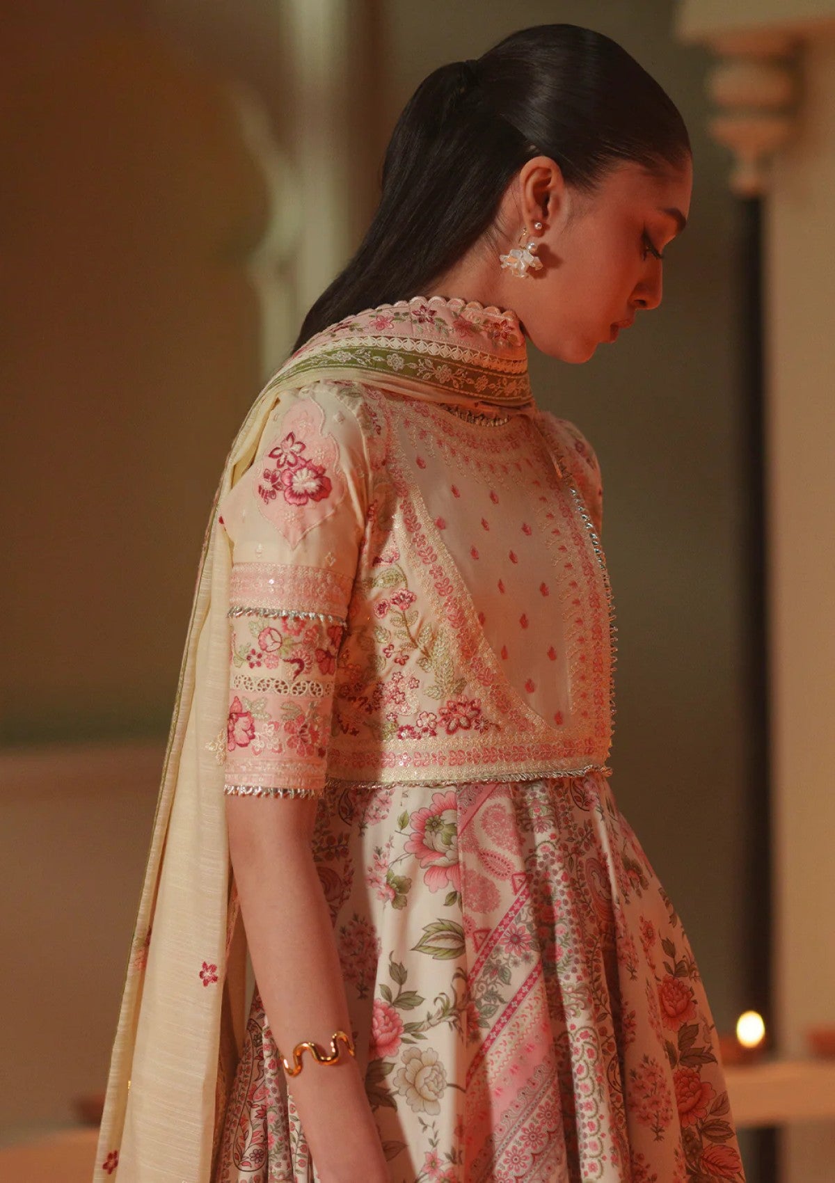 Bin Ilyas Bml- 115 A Mashriq Lawn Luxury 26 3 Bin Ilyas Bml- 115 A Mashriq Lawn Luxury 26 - Image 3