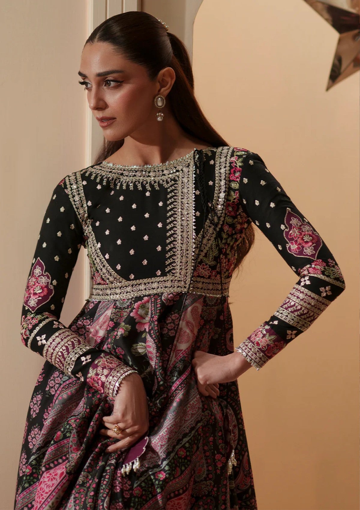Bin Ilyas Bml- 115 B Mashriq Lawn Luxury 26 3 Bin Ilyas Bml- 115 B Mashriq Lawn Luxury 26 - Image 3