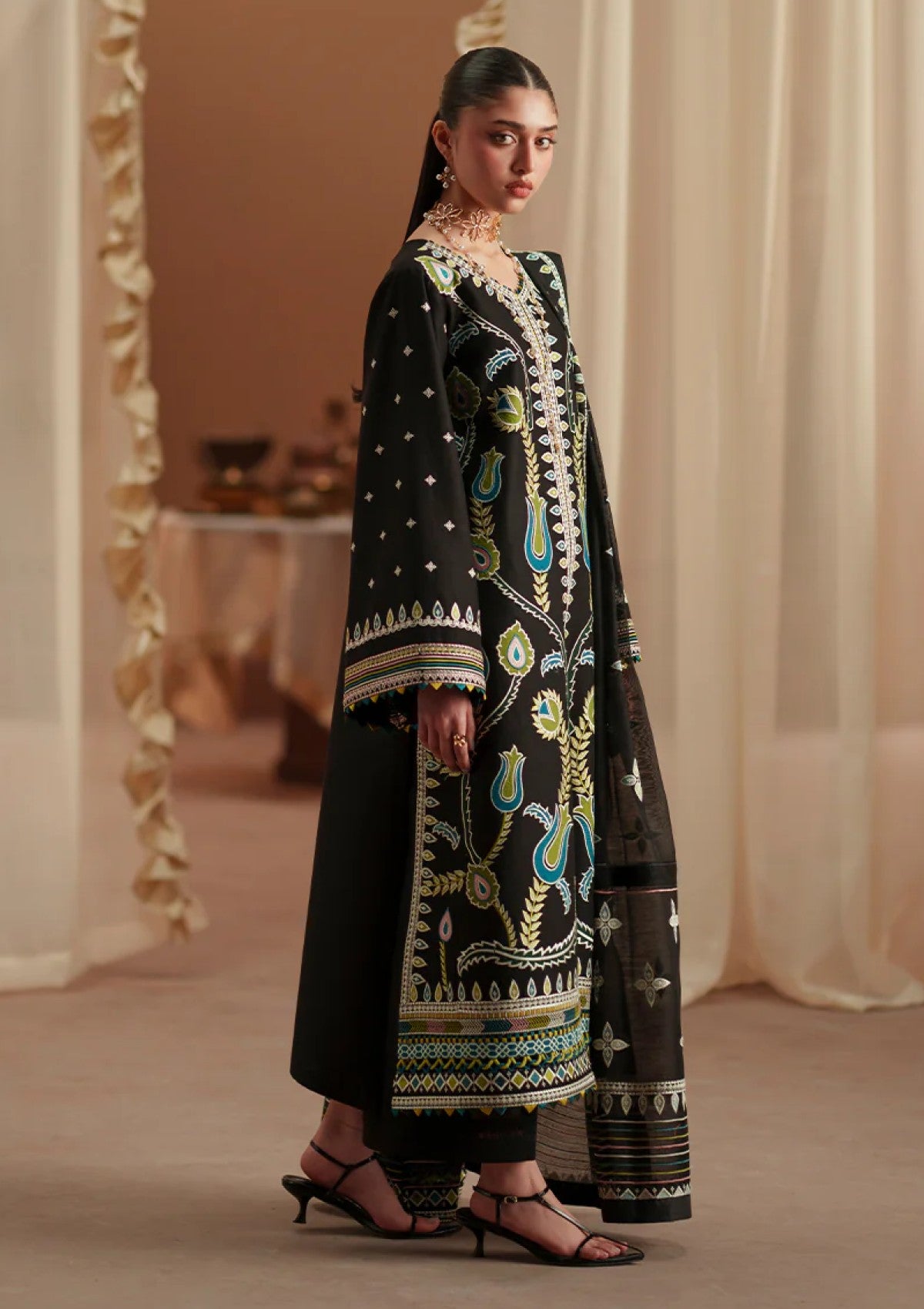 Bin Ilyas Bml- 118 B Mashriq Lawn Luxury 26 2 Bin Ilyas Bml- 118 B Mashriq Lawn Luxury 26 - Image 2