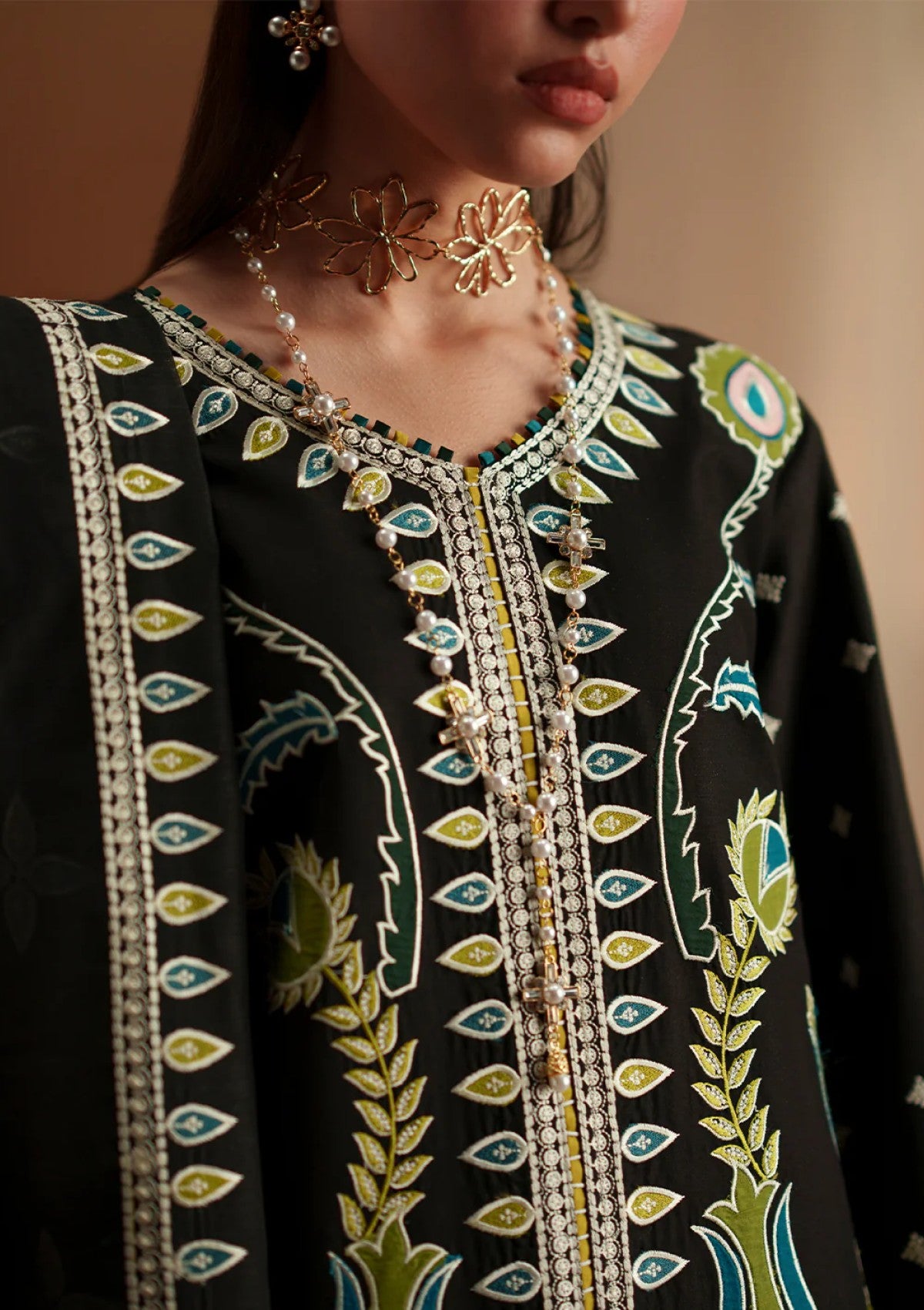 Bin Ilyas Bml- 118 B Mashriq Lawn Luxury 26 4 Bin Ilyas Bml- 118 B Mashriq Lawn Luxury 26 - Image 4