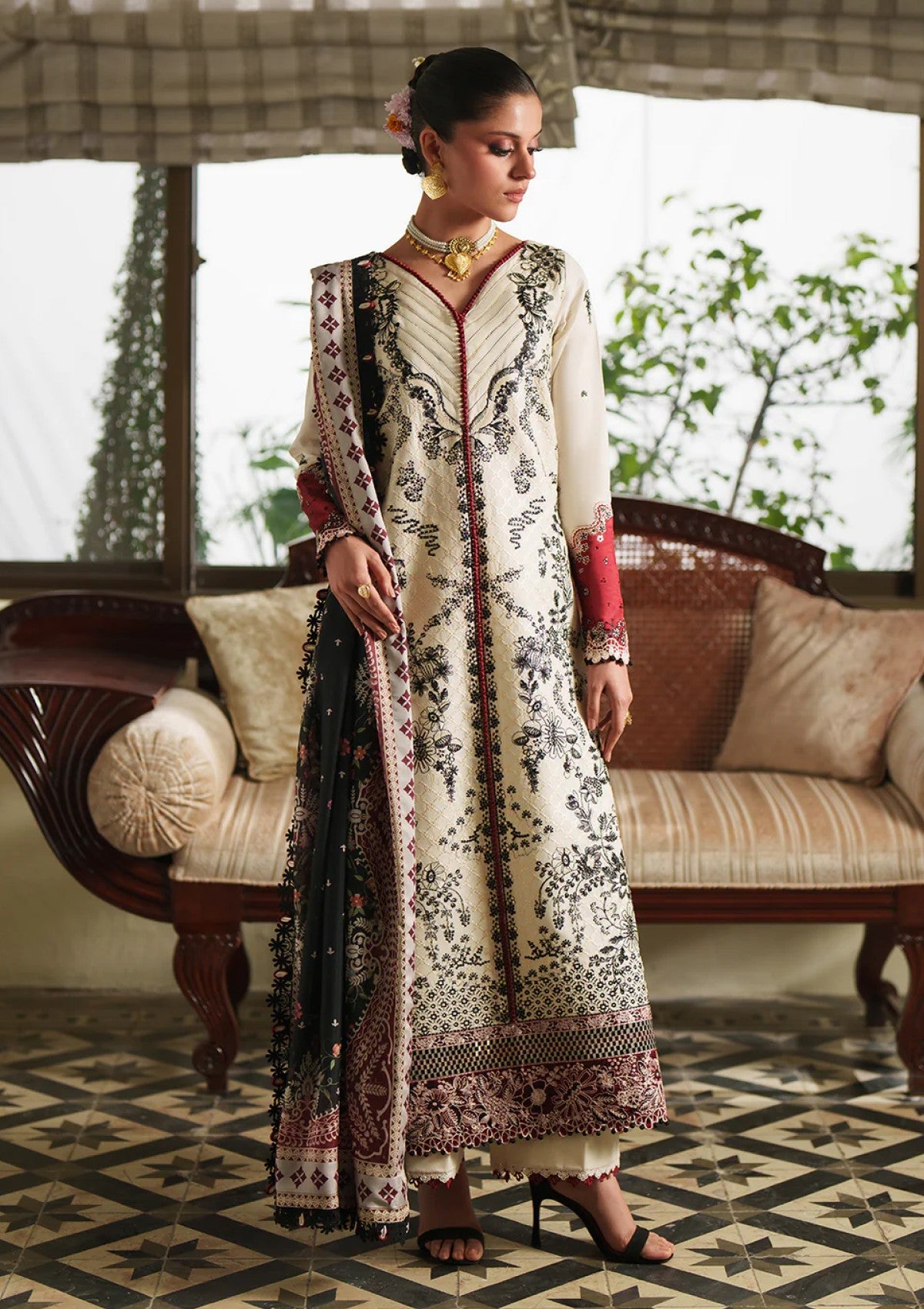 Bin Ilyas H-171 A Heritage Dore Lawn Summer 26 1 Bin Ilyas H-171 A Heritage Dore