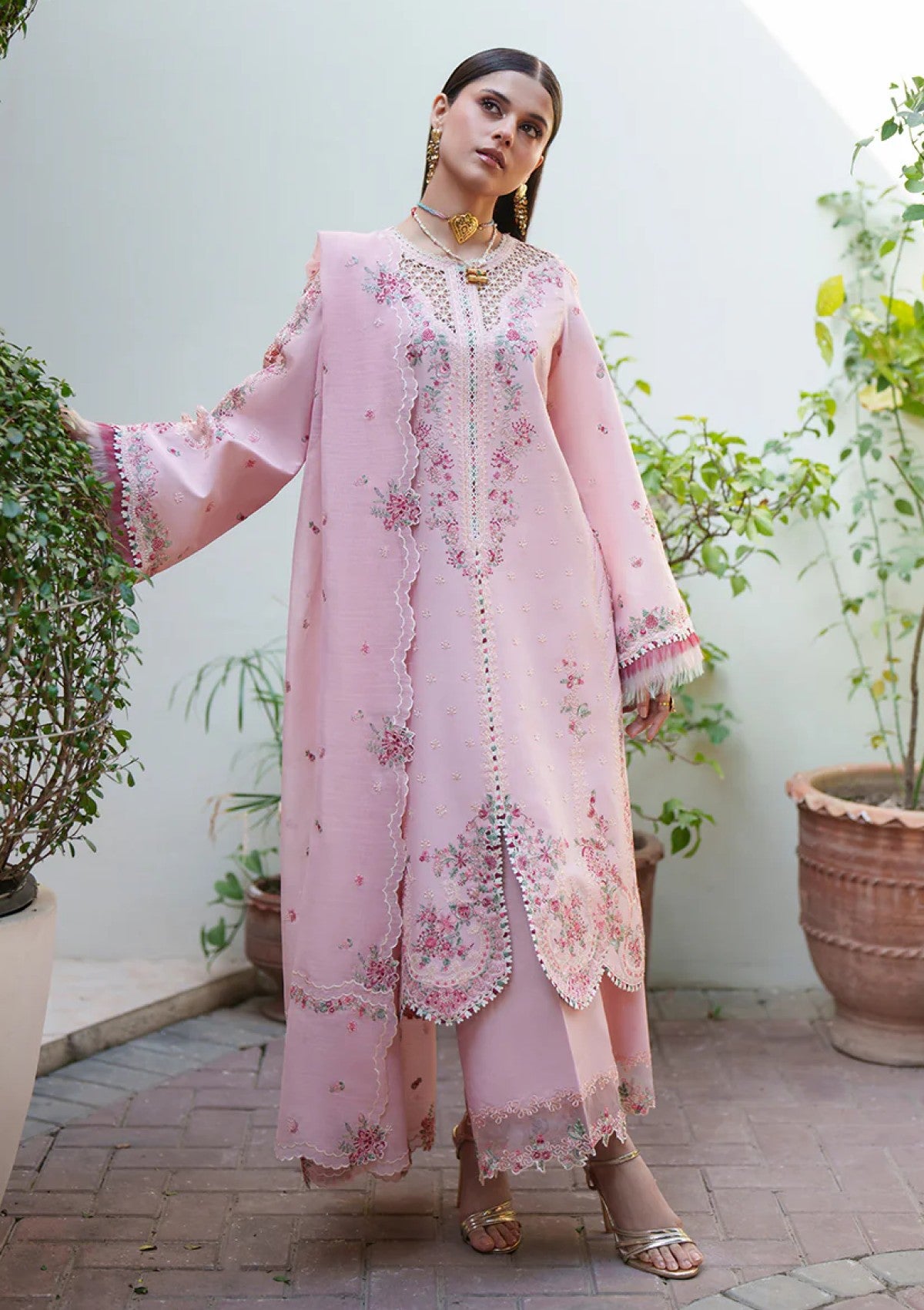 Bin Ilyas H-176 B Heritage Dore Lawn Summer 26 1 Bin Ilyas H-176 B Heritage Dore