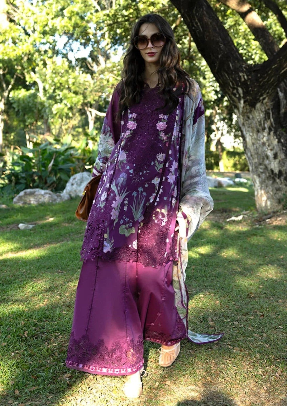 Elaf Premium Darling Plum Esa-05B Lawn Signature Embroidered Prints 26 3 Elaf Premium Darling Plum Esa-05B Lawn Signature Embroidered Prints 26 - Image 3
