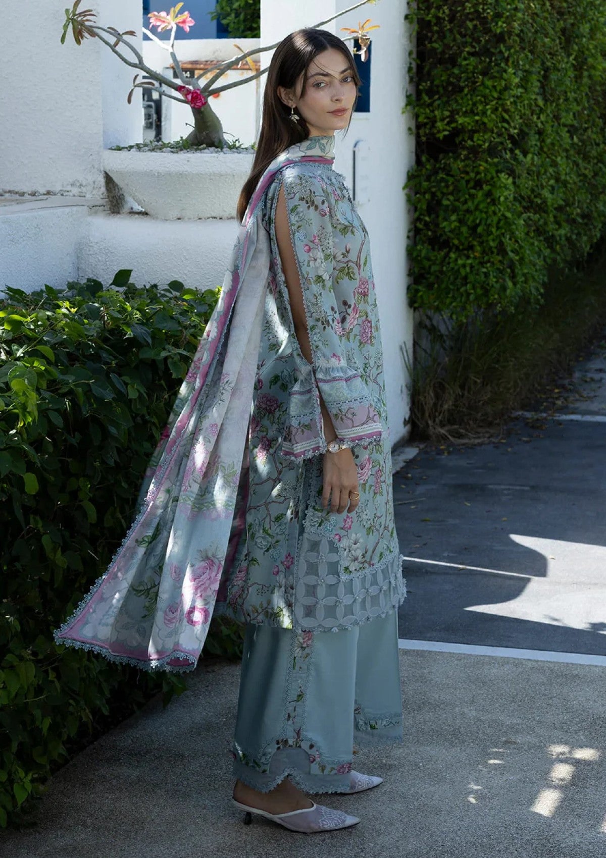 Elaf Premium Eirini Bloom Epn-08A Lawn Santorini Prints 26 2 Elaf Premium Eirini Bloom Epn-08A Lawn Santorini Prints 26 - Image 2