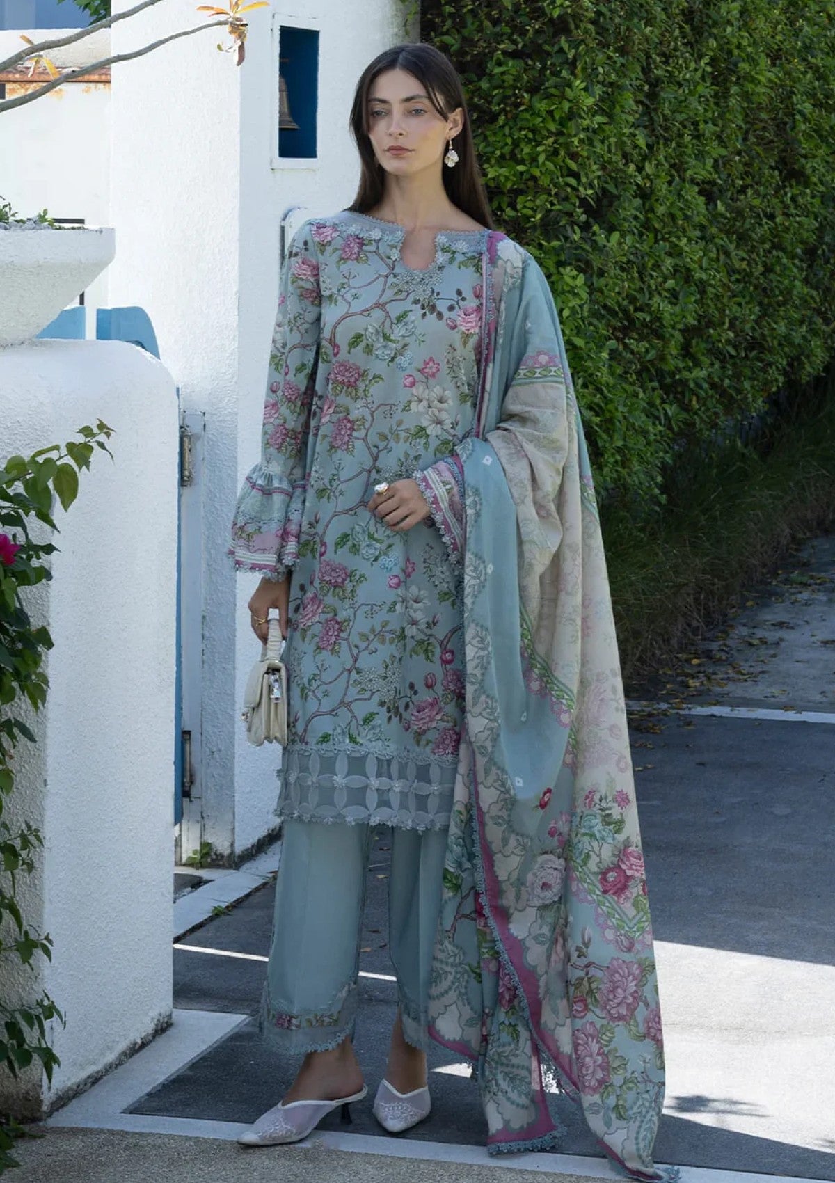 Elaf Premium Eirini Bloom Epn-08A Lawn Santorini Prints 26 1 Elaf Premium Eirini Bloom Epn-08A Lawn