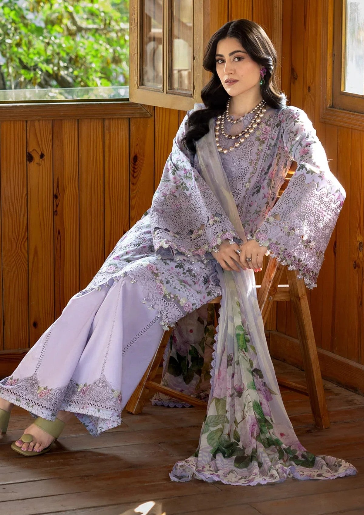 Elaf Premium Iris Erc 6B Lawn Chikankari Prints 26 3 Elaf Premium Iris Erc 6B Lawn Chikankari Prints 26 - Image 3