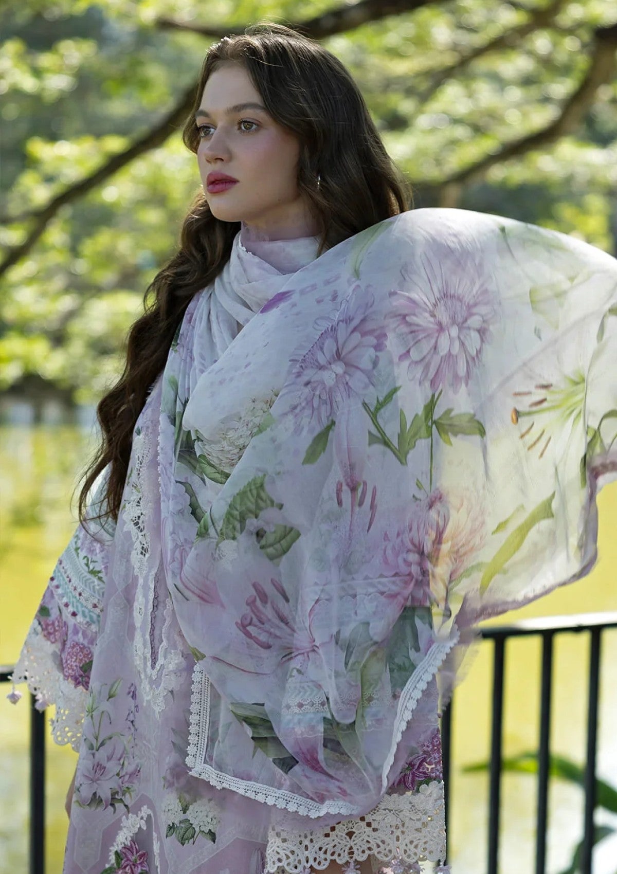 Elaf Premium Juliette Esa-08A Lawn Signature Embroidered Prints 26 4 Elaf Premium Juliette Esa-08A Lawn Signature Embroidered Prints 26 - Image 4