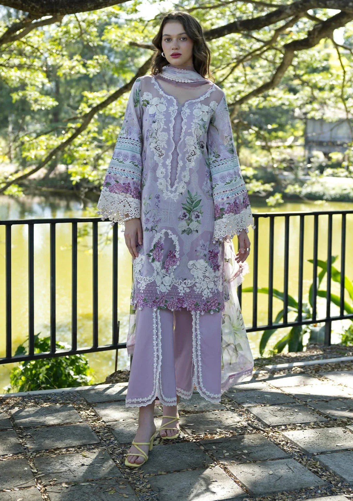 Elaf Premium Juliette Esa-08A Lawn Signature Embroidered Prints 26 1 Elaf Premium Juliette Esa-08A Lawn