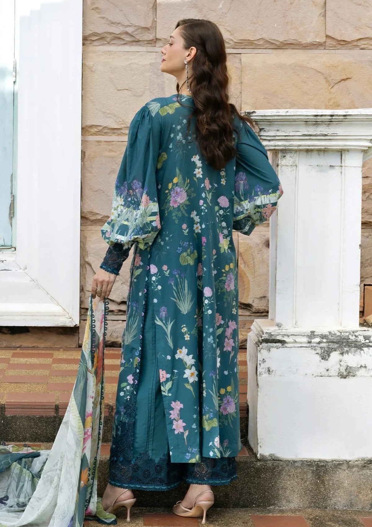 Elaf Premium Oceana Veil Esa-05A Lawn Signature Embroidered Prints 26 2 Elaf Premium Oceana Veil Esa-05A Lawn Signature Embroidered Prints 26 - Image 2