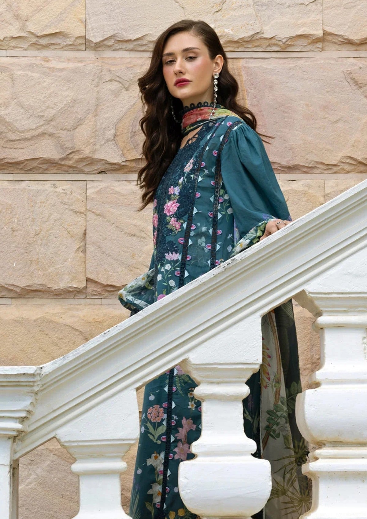 Elaf Premium Oceana Veil Esa-05A Lawn Signature Embroidered Prints 26 4 Elaf Premium Oceana Veil Esa-05A Lawn Signature Embroidered Prints 26 - Image 4