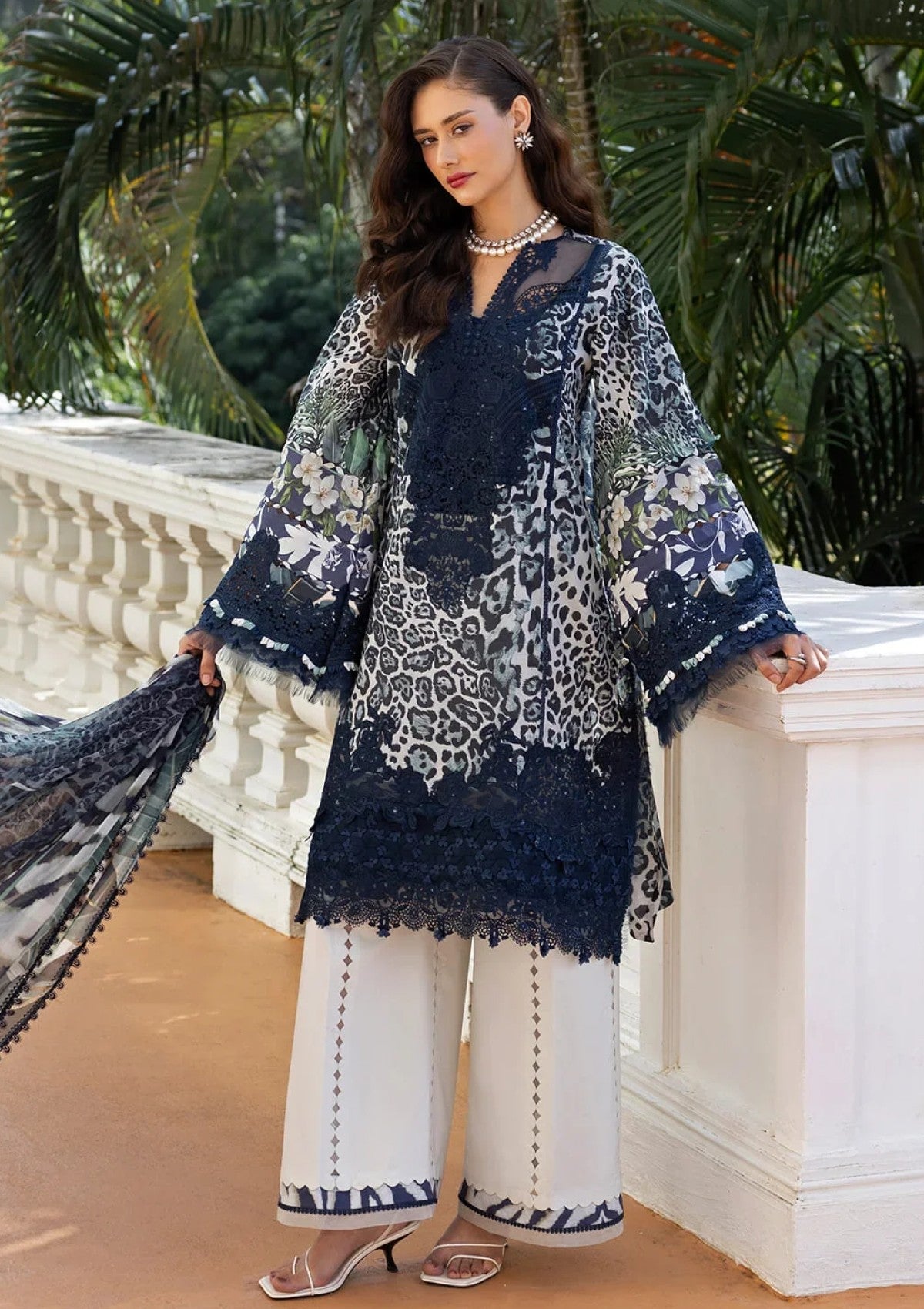 Elaf Premium Victorian Muse Esa-03B Lawn Signature Embroidered Prints 26 1 Elaf Premium Victorian Muse Esa-03B Lawn