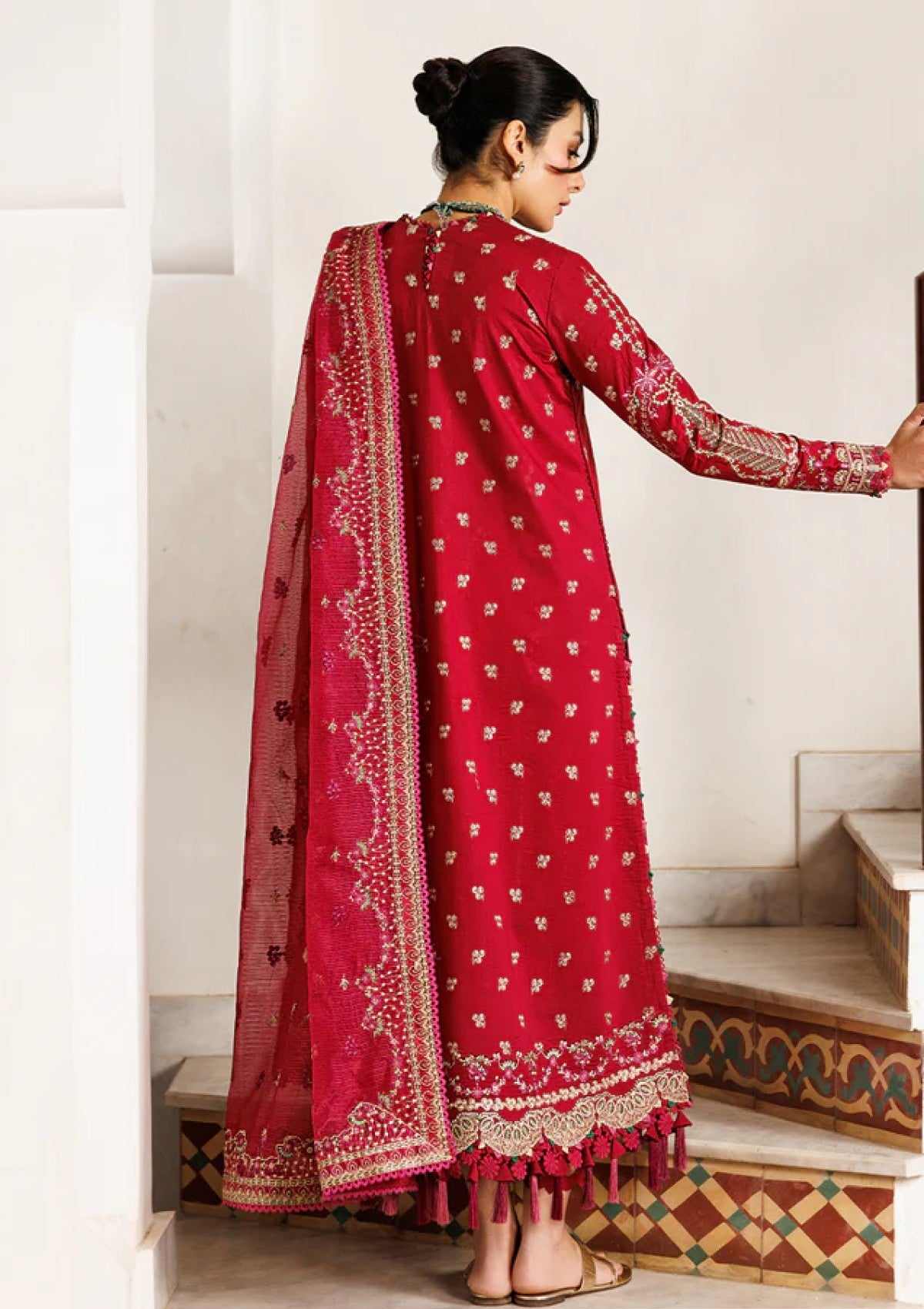 Emaan Adeel Gardenia Glow Lawn Mirabelle Festive 26 2 Emaan Adeel Gardenia Glow Lawn Mirabelle Festive 26 - Image 2