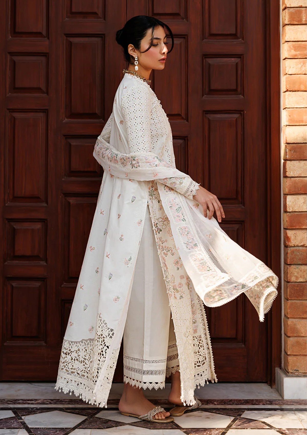 Emaan Adeel Seraph Lawn Mirabelle Festive 26 3 Emaan Adeel Seraph Lawn Mirabelle Festive 26 - Image 3