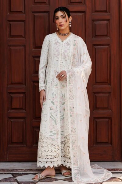 Emaan Adeel Seraph Lawn