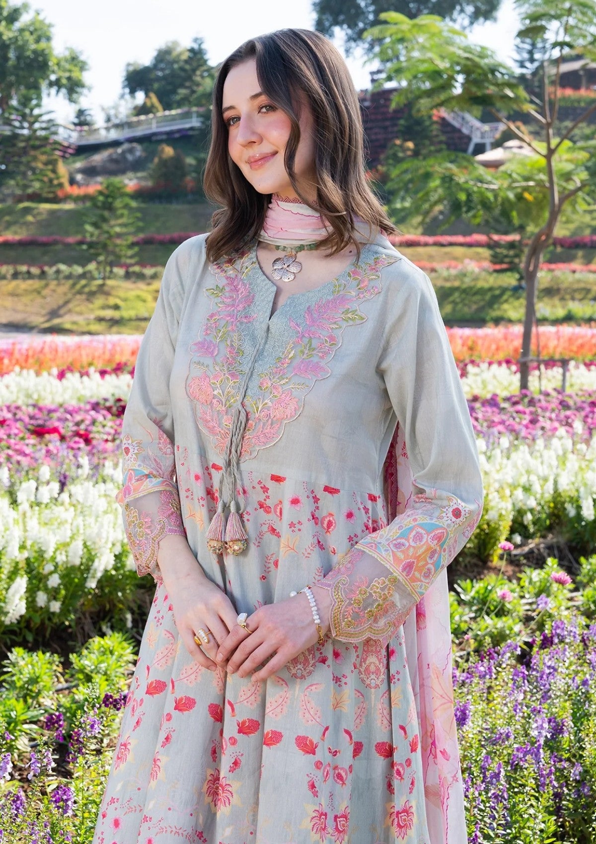 Garnet Clothing Seren Summer Sierra 26 4 Garnet Clothing Seren Summer Sierra 26 - Image 4