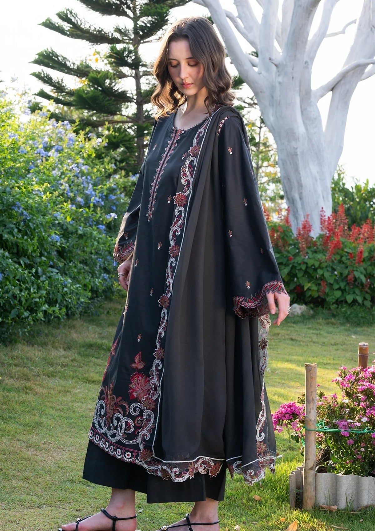 Garnet Clothing Silva Summer Sierra 26 2 Garnet Clothing Silva Summer Sierra 26 - Image 2